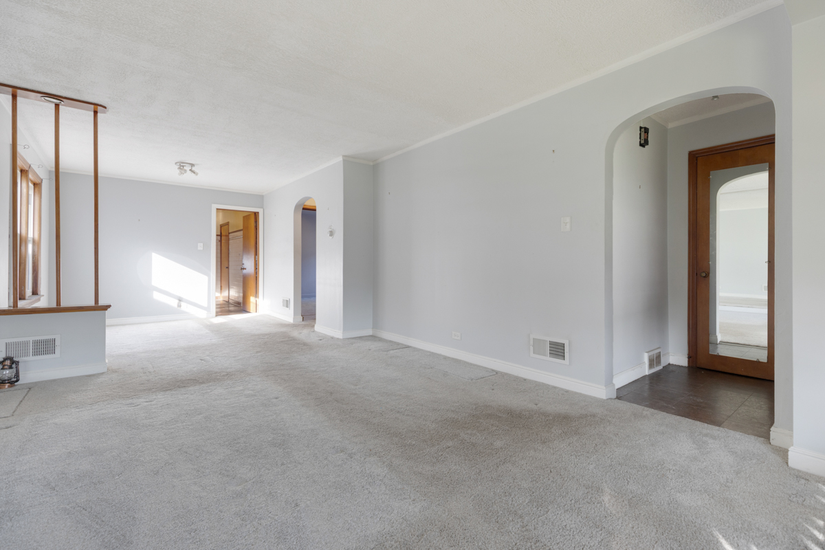 8550 S Jeffery Blvd Chicago, IL 60617