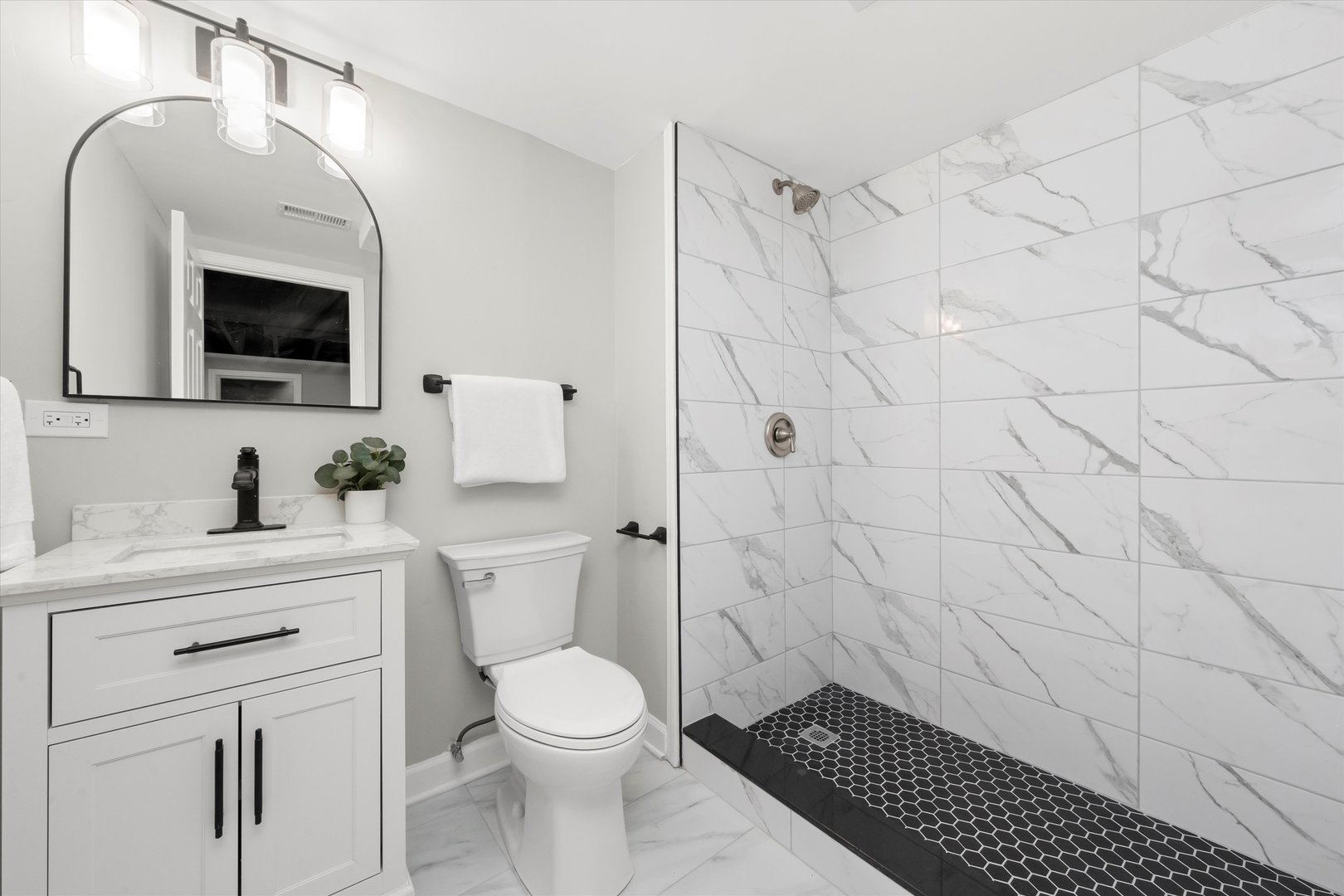 1016 RICHMOND St Joliet, IL 60435