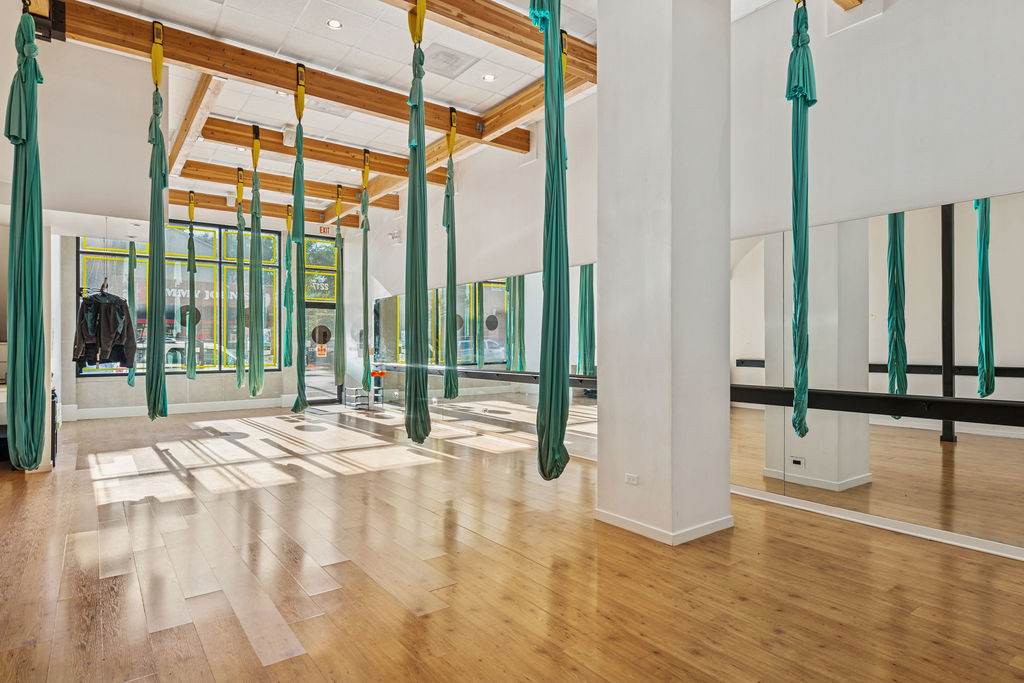 2217 N Clybourn Ave Chicago, IL 60614