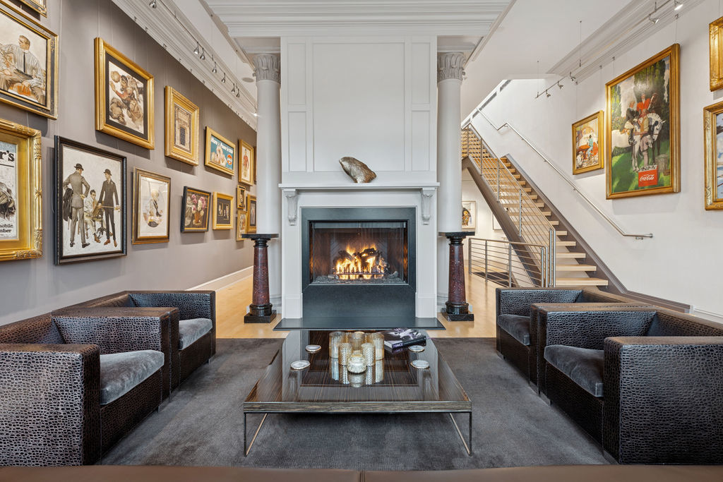 2217 N Clybourn Ave Chicago, IL 60614