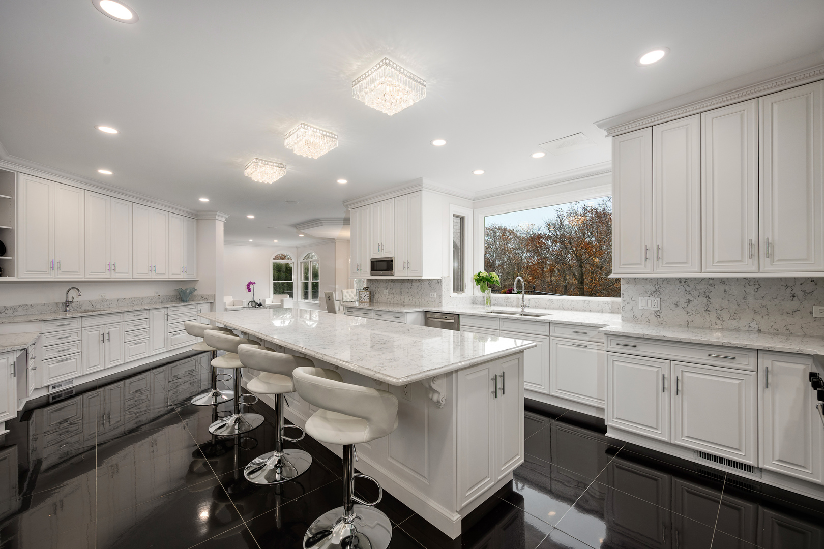 3481 Bradley Ct Highland Park, IL 60035