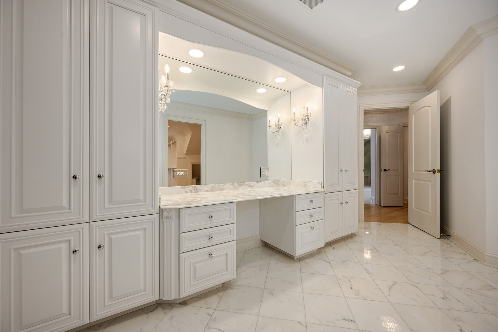 3481 Bradley Ct Highland Park, IL 60035