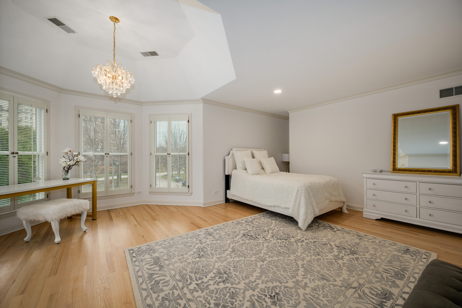 3481 Bradley Ct Highland Park, IL 60035