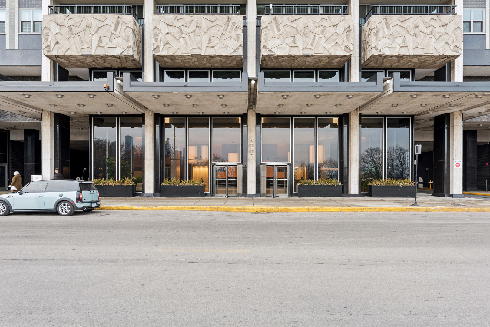 400 E RANDOLPH St #3002 Chicago, IL 60601