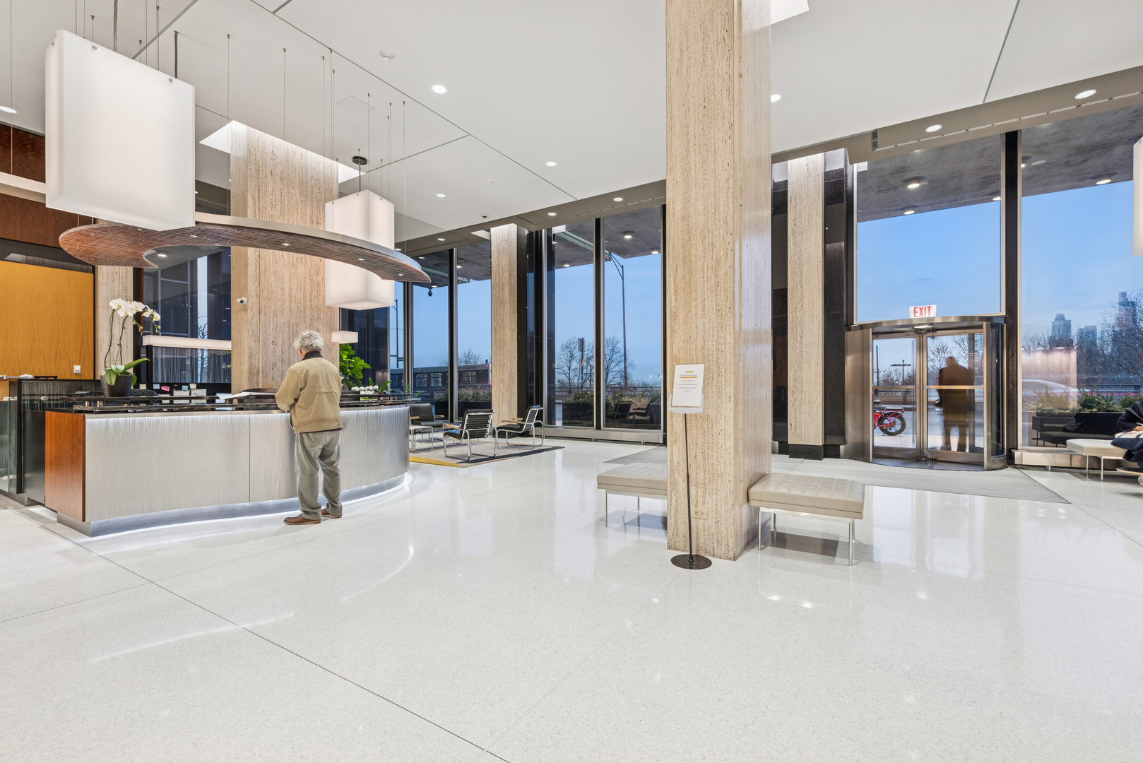 400 E RANDOLPH St #3002 Chicago, IL 60601