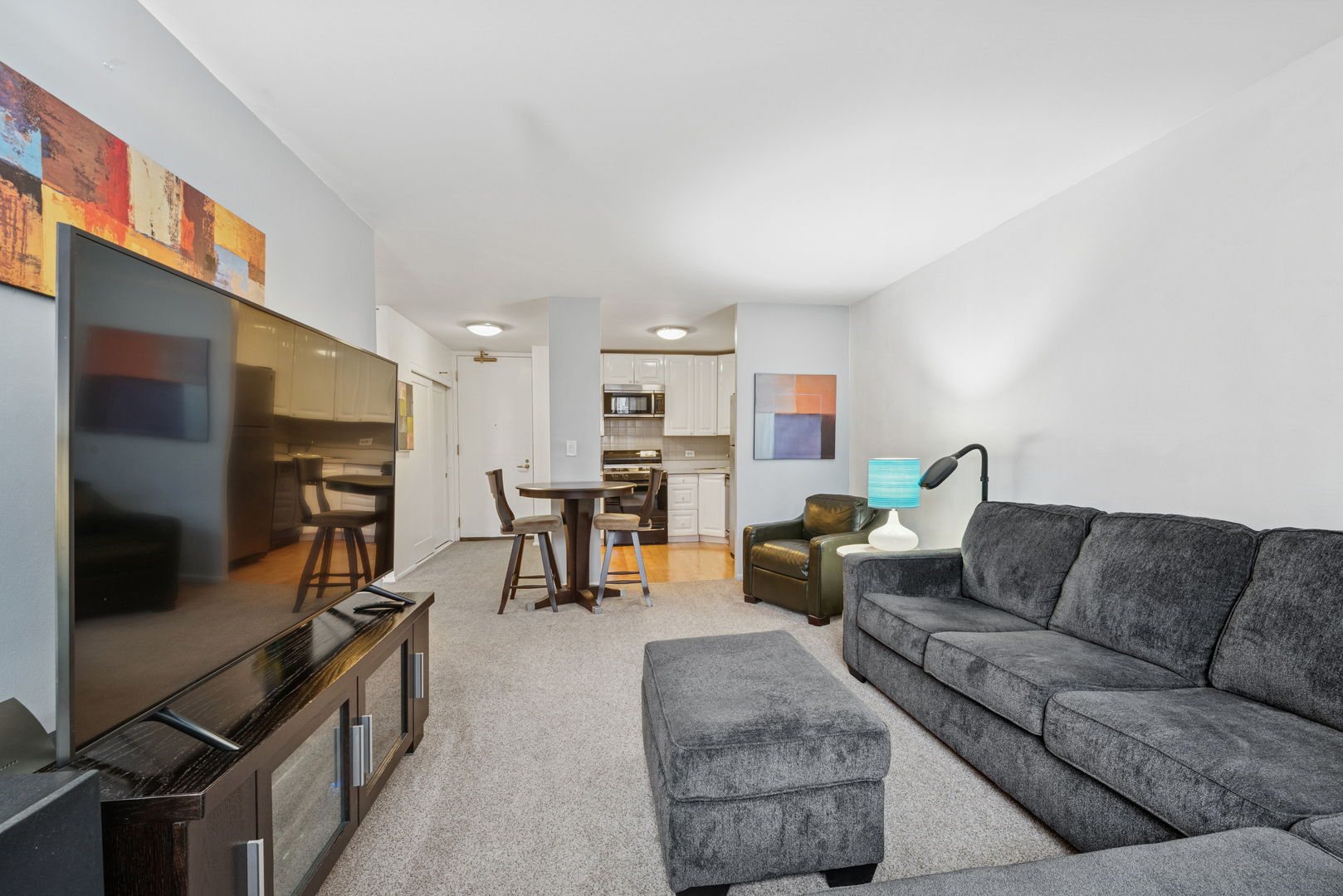 400 E RANDOLPH St #3002 Chicago, IL 60601