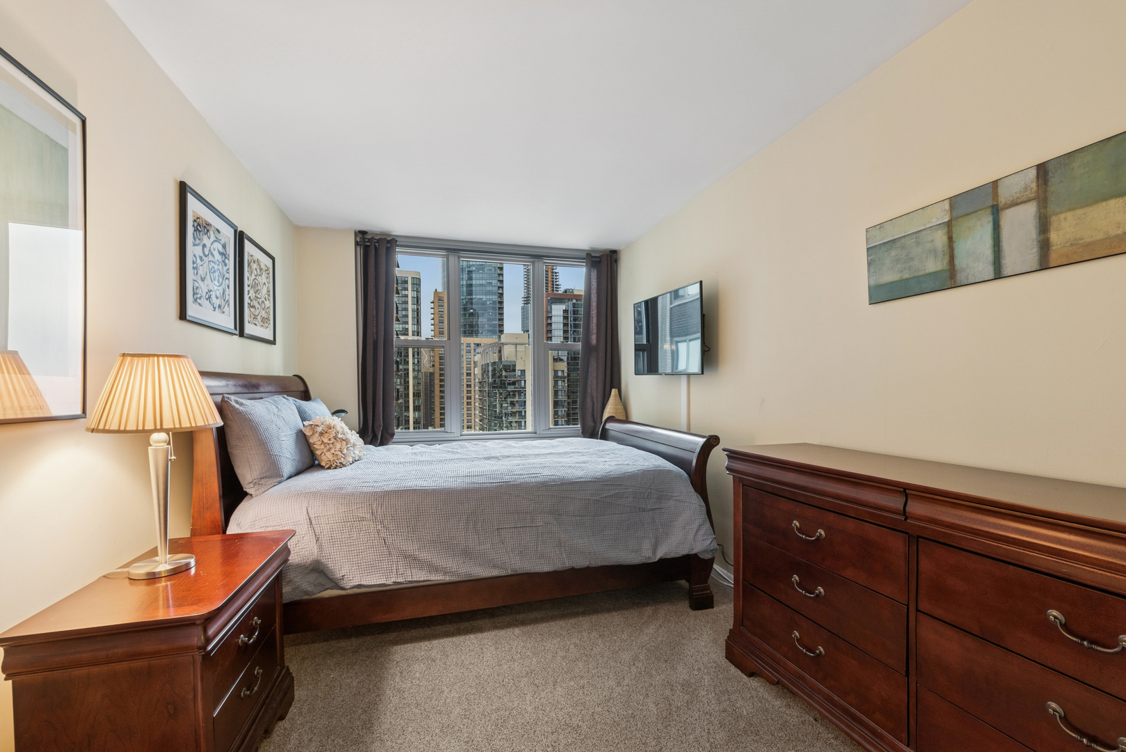 400 E RANDOLPH St #3002 Chicago, IL 60601