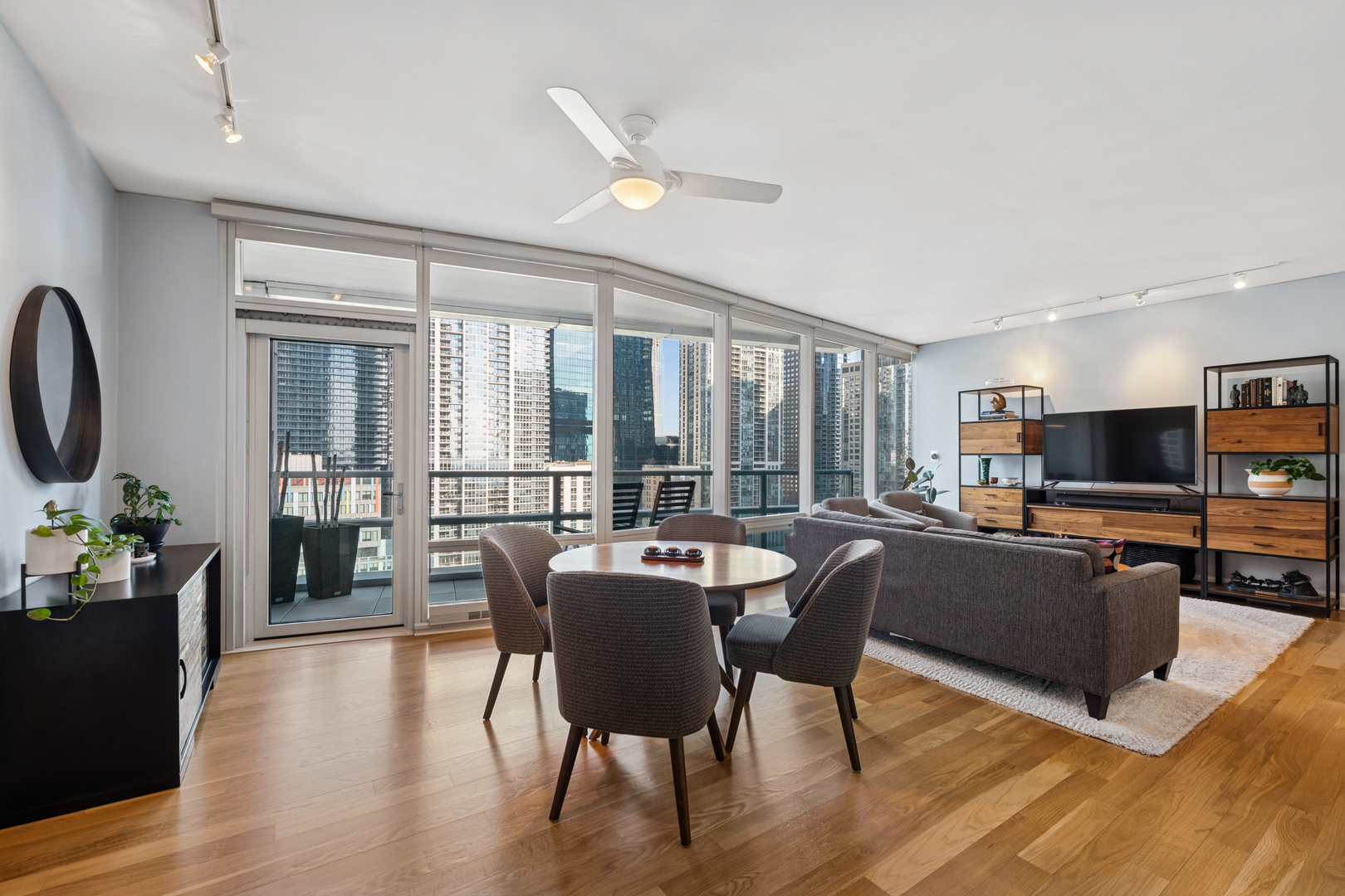 340 E Randolph St #1102 Chicago, IL 60601