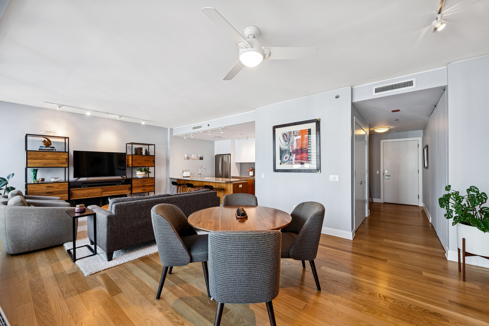 340 E Randolph St #1102 Chicago, IL 60601