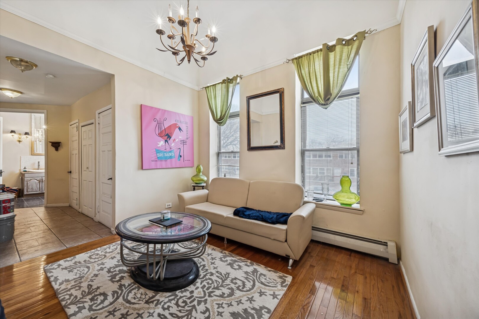 3736 S Michigan Ave Chicago, IL 60653