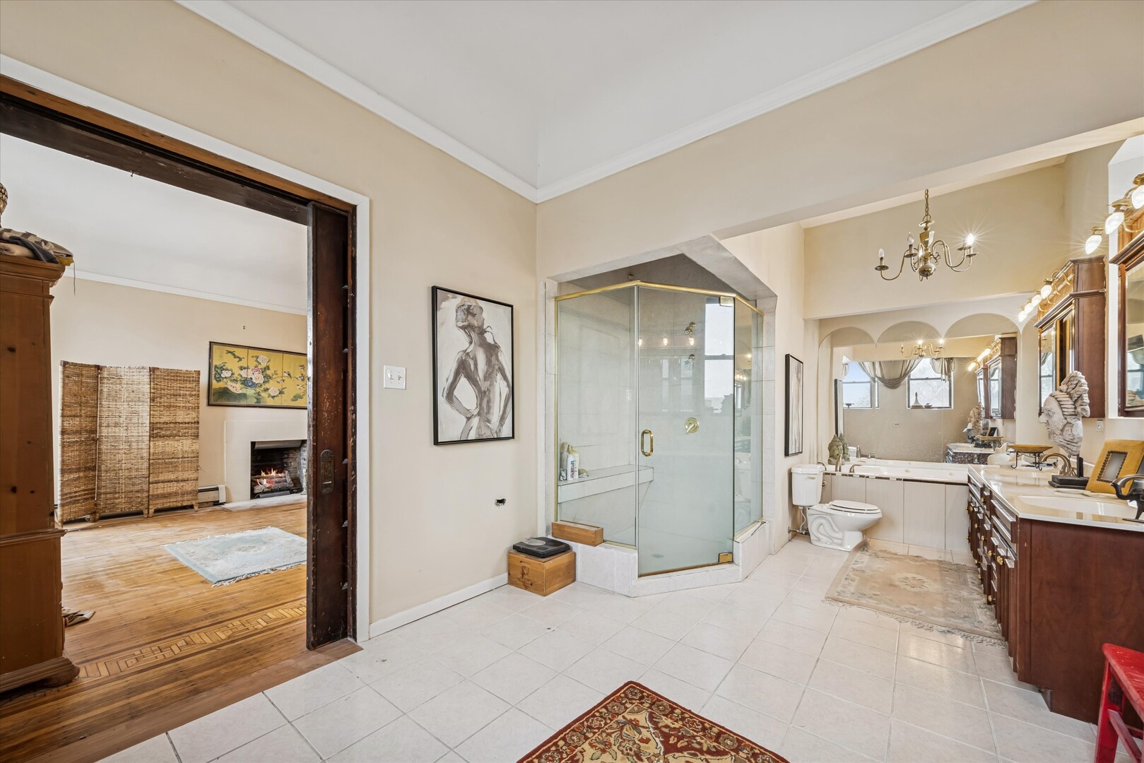 3736 S Michigan Ave Chicago, IL 60653