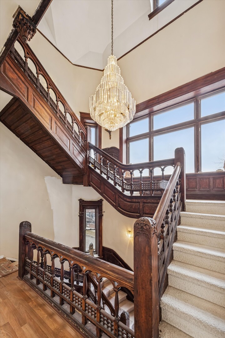 3736 S Michigan Ave Chicago, IL 60653