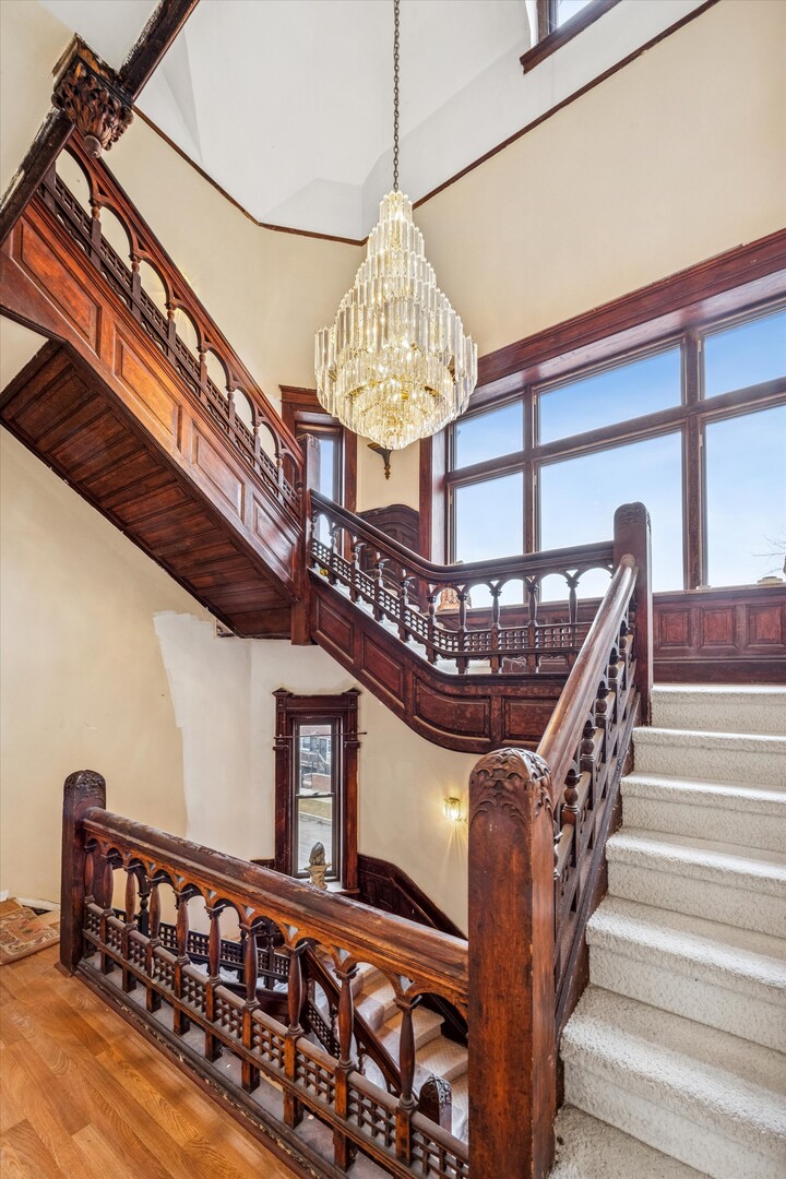 3736 S Michigan Ave Chicago, IL 60653