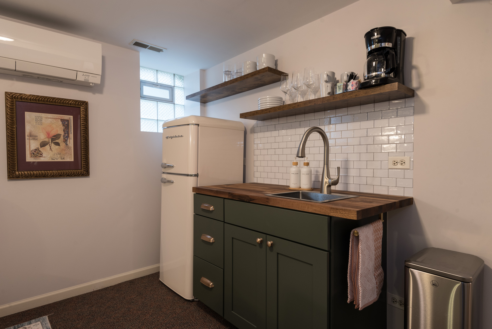 2741 Eastwood Ave Evanston, IL 60201