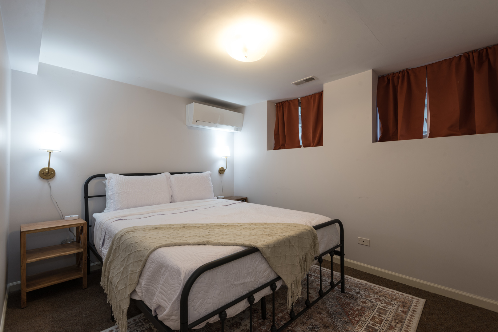 2741 Eastwood Ave Evanston, IL 60201