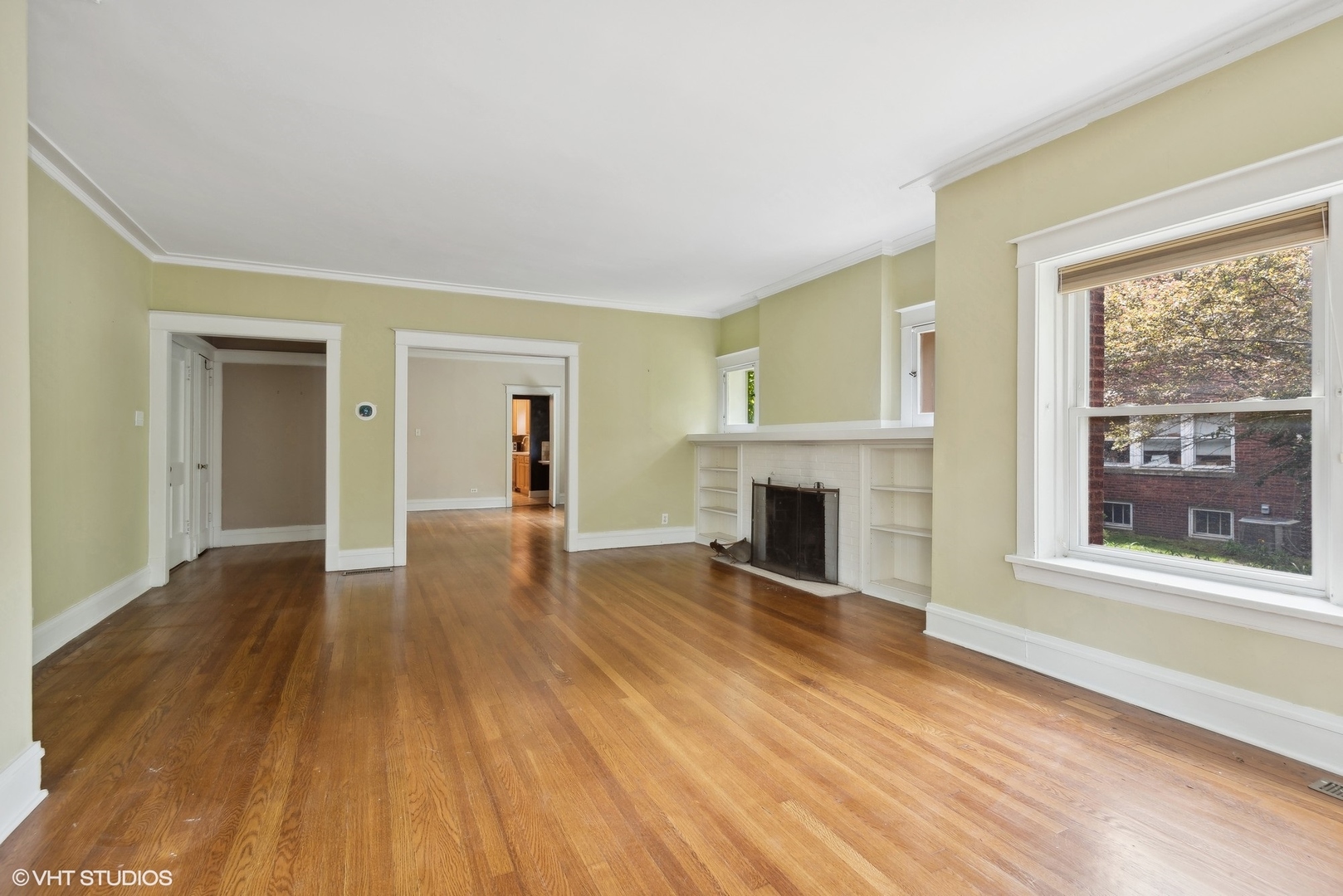 2741 Eastwood Ave Evanston, IL 60201