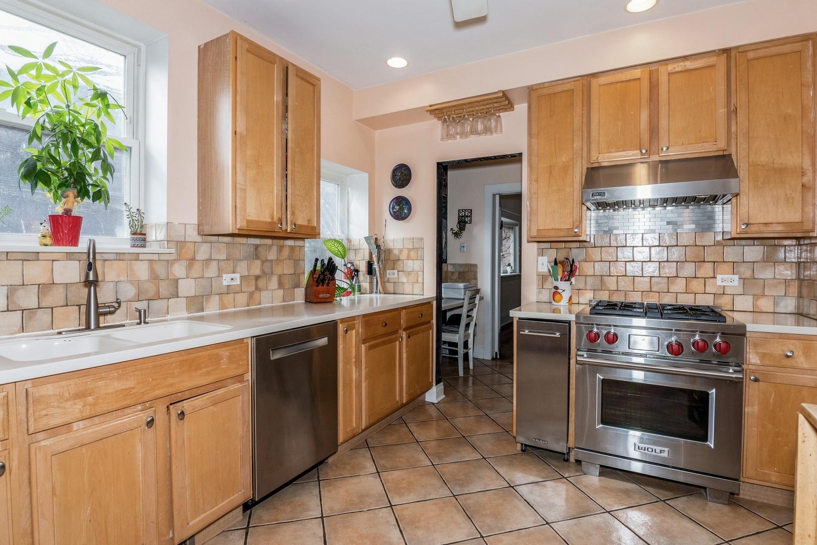 2741 Eastwood Ave Evanston, IL 60201