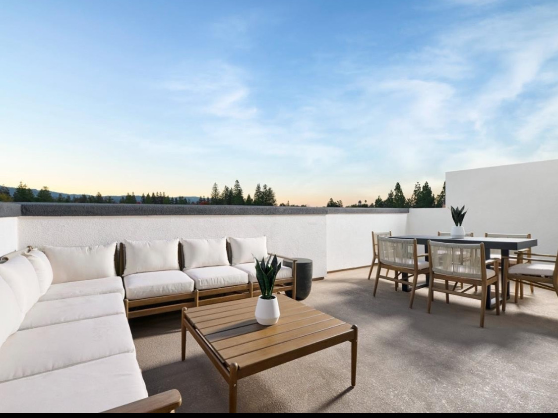 3233 Central St Evanston, IL 60201