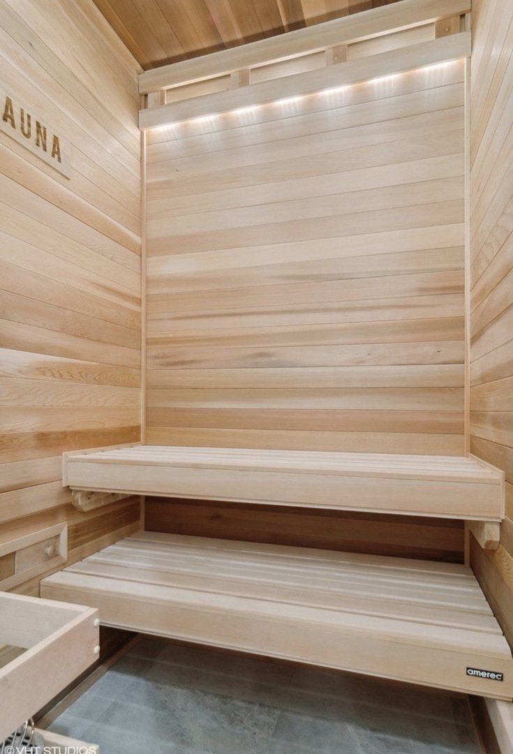 3233 Central St Evanston, IL 60201