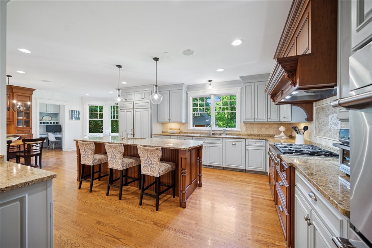 1120 Chestnut Ave Wilmette, IL 60091