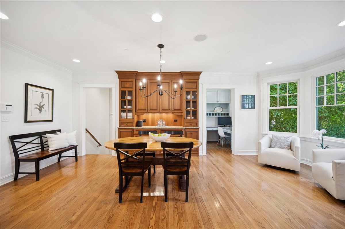 1120 Chestnut Ave Wilmette, IL 60091