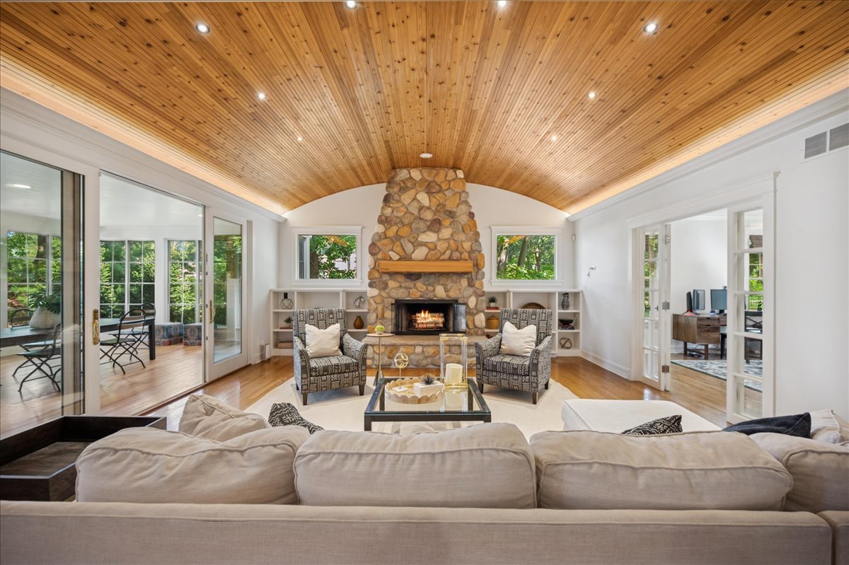 1120 Chestnut Ave Wilmette, IL 60091