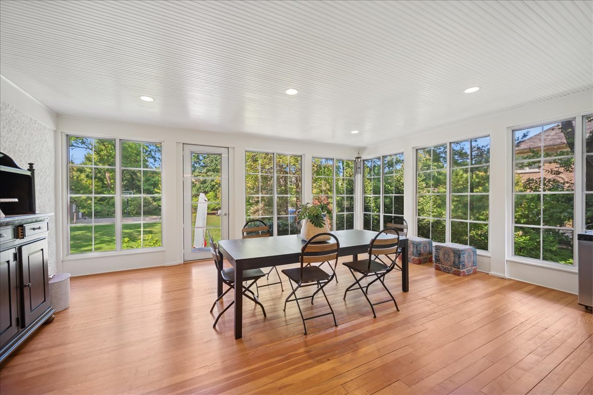 1120 Chestnut Ave Wilmette, IL 60091