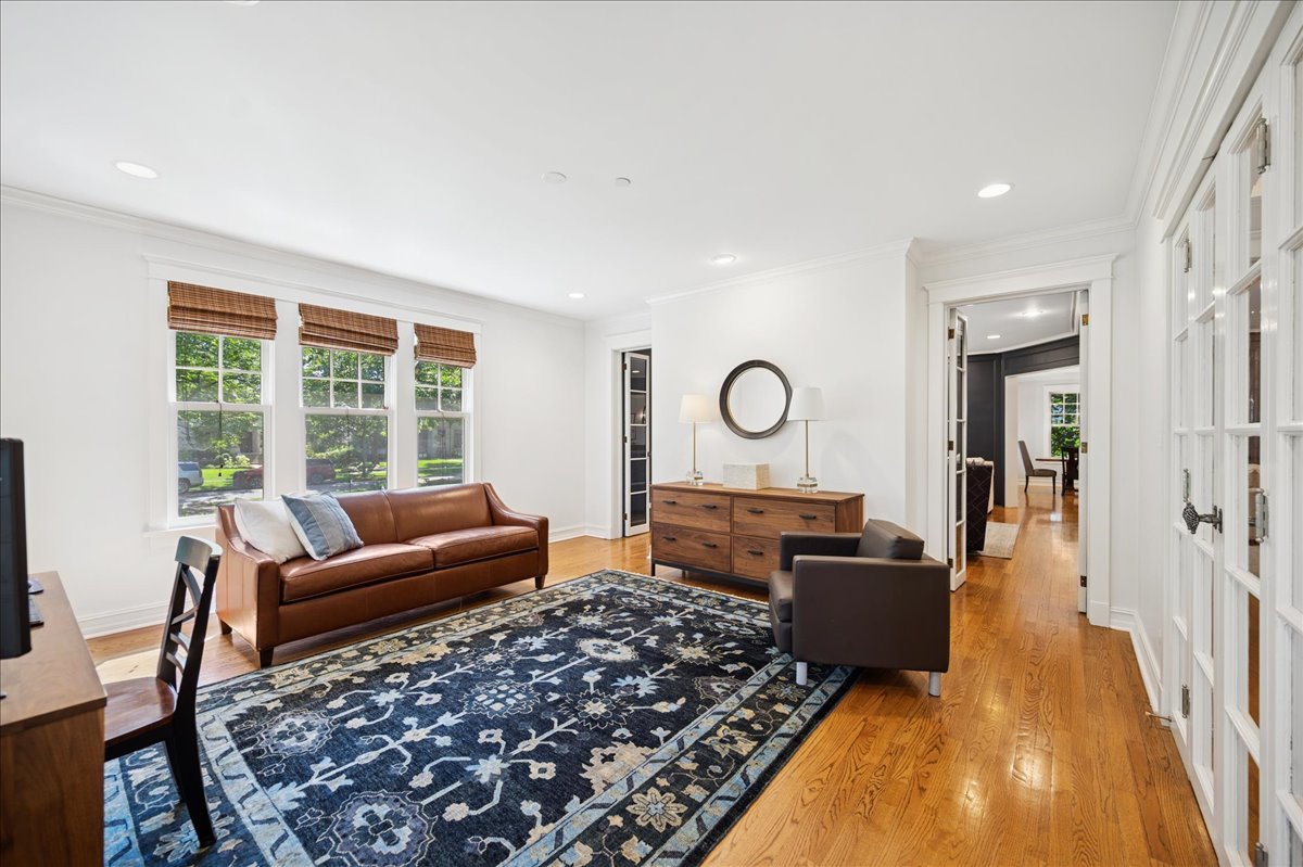 1120 Chestnut Ave Wilmette, IL 60091