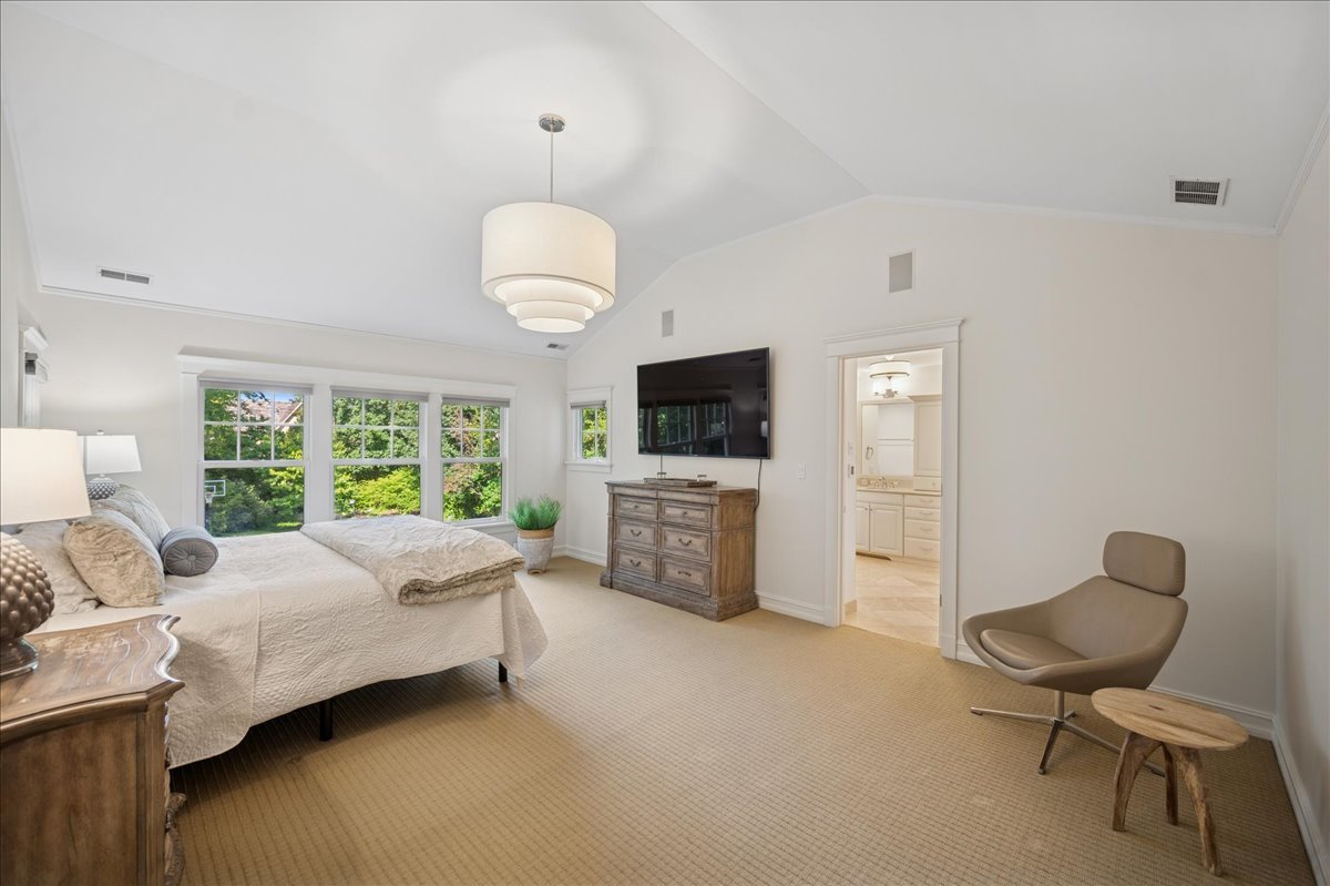 1120 Chestnut Ave Wilmette, IL 60091