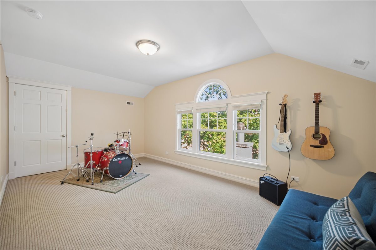 1120 Chestnut Ave Wilmette, IL 60091