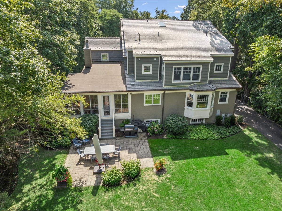 1120 Chestnut Ave Wilmette, IL 60091