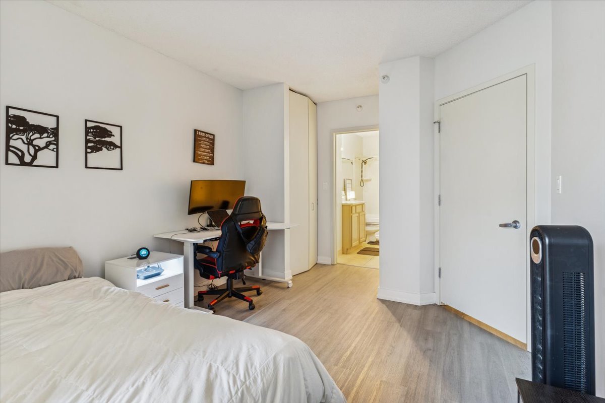 222 N COLUMBUS Dr #708 Chicago, IL 60601