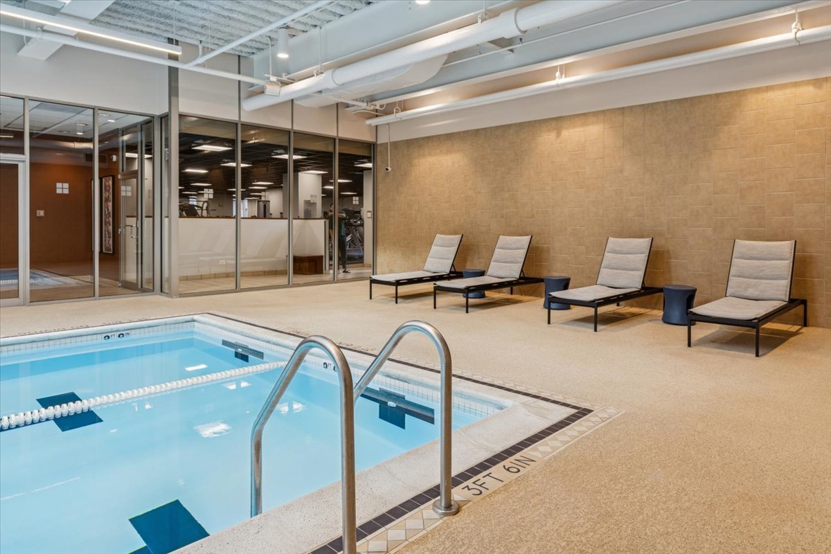 222 N COLUMBUS Dr #708 Chicago, IL 60601