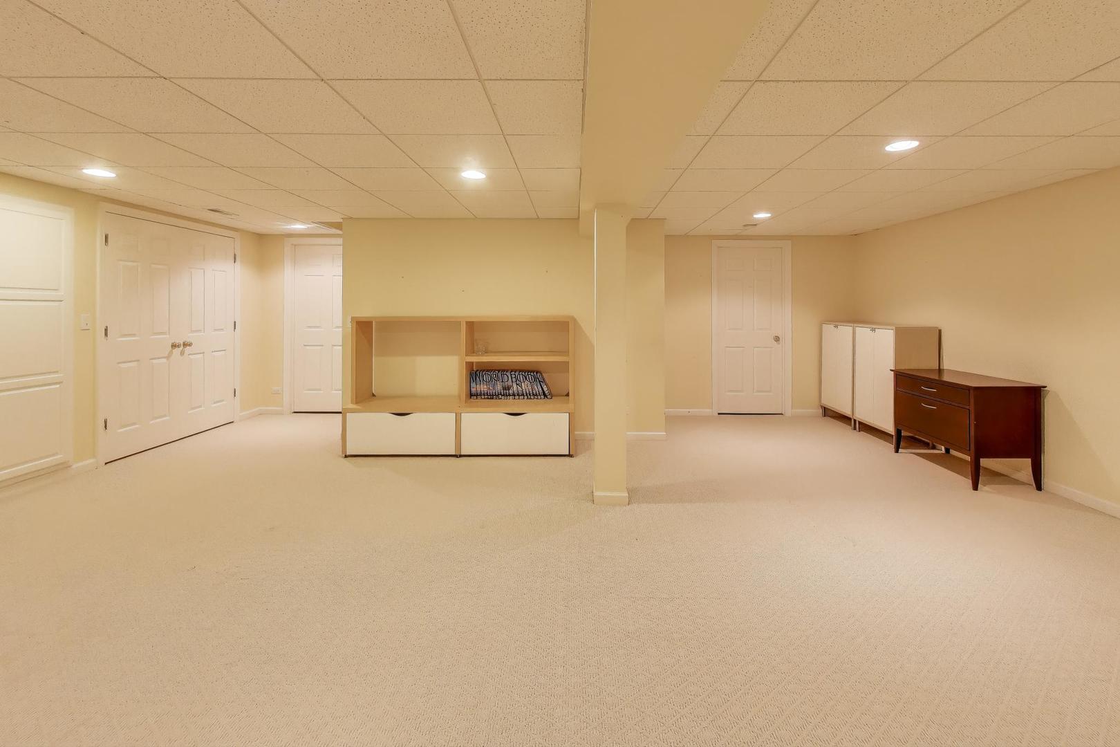 1416 Elmwood Ave Wilmette, IL 60091