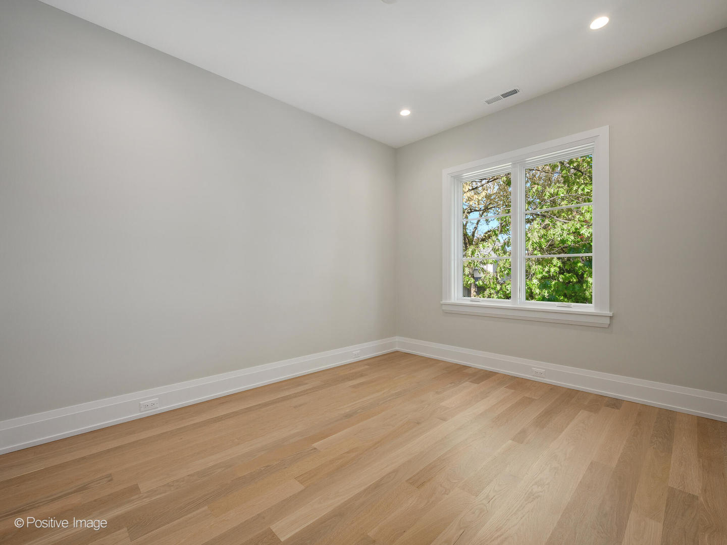 1917 Washington Ave Wilmette, IL 60091