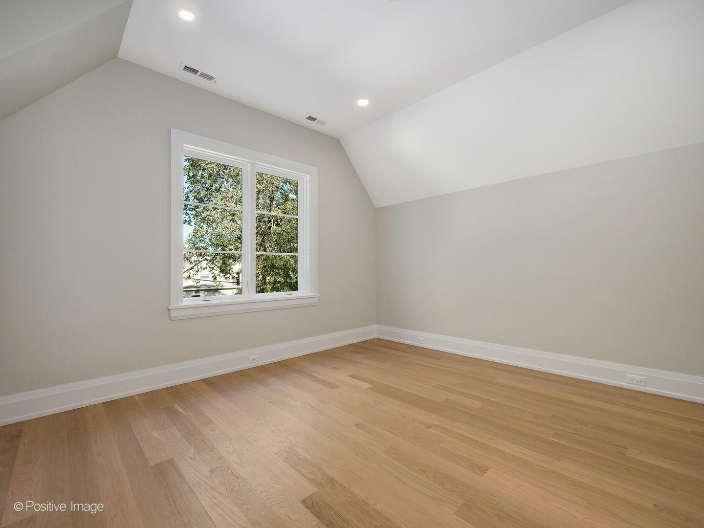 1917 Washington Ave Wilmette, IL 60091