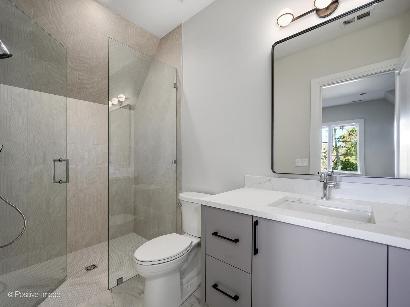 1917 Washington Ave Wilmette, IL 60091