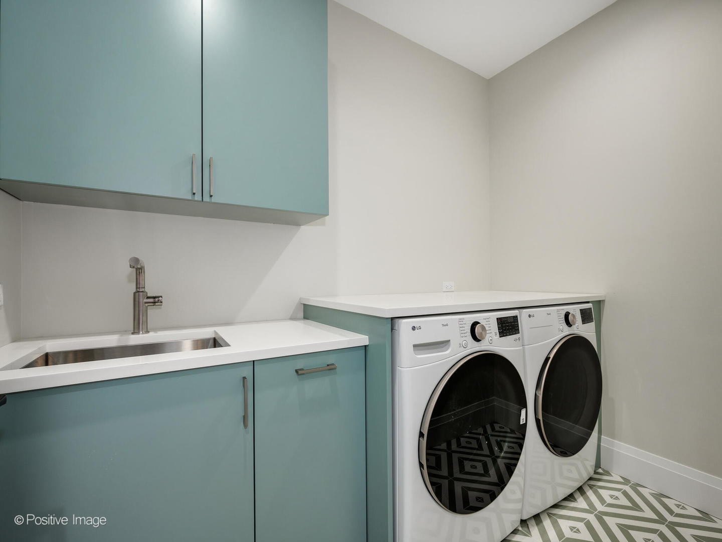 1917 Washington Ave Wilmette, IL 60091