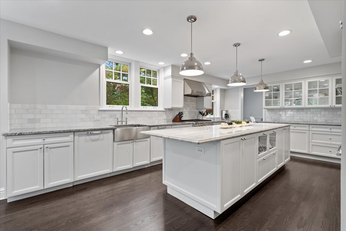 2276 Linden Ave Highland Park, IL 60035