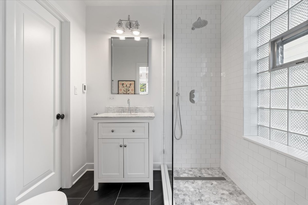 2276 Linden Ave Highland Park, IL 60035