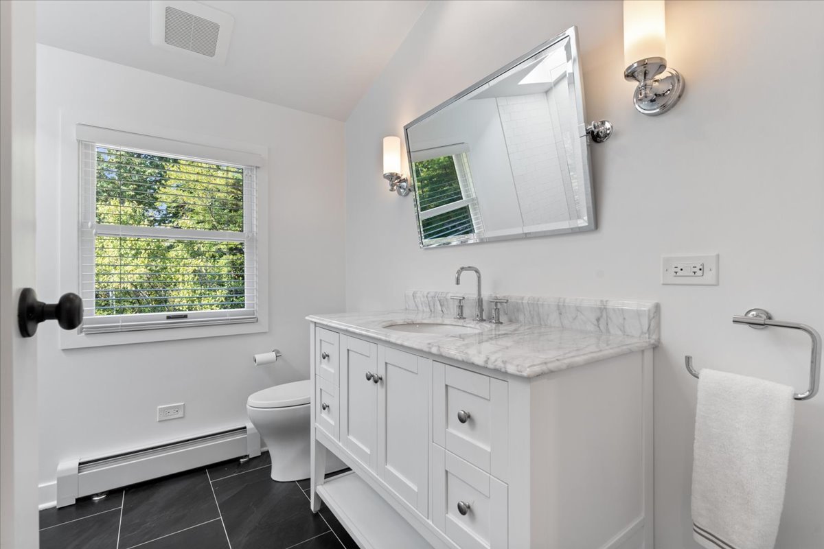 2276 Linden Ave Highland Park, IL 60035