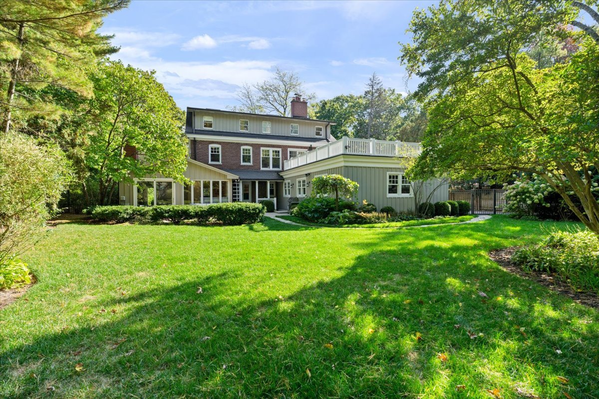 2276 Linden Ave Highland Park, IL 60035