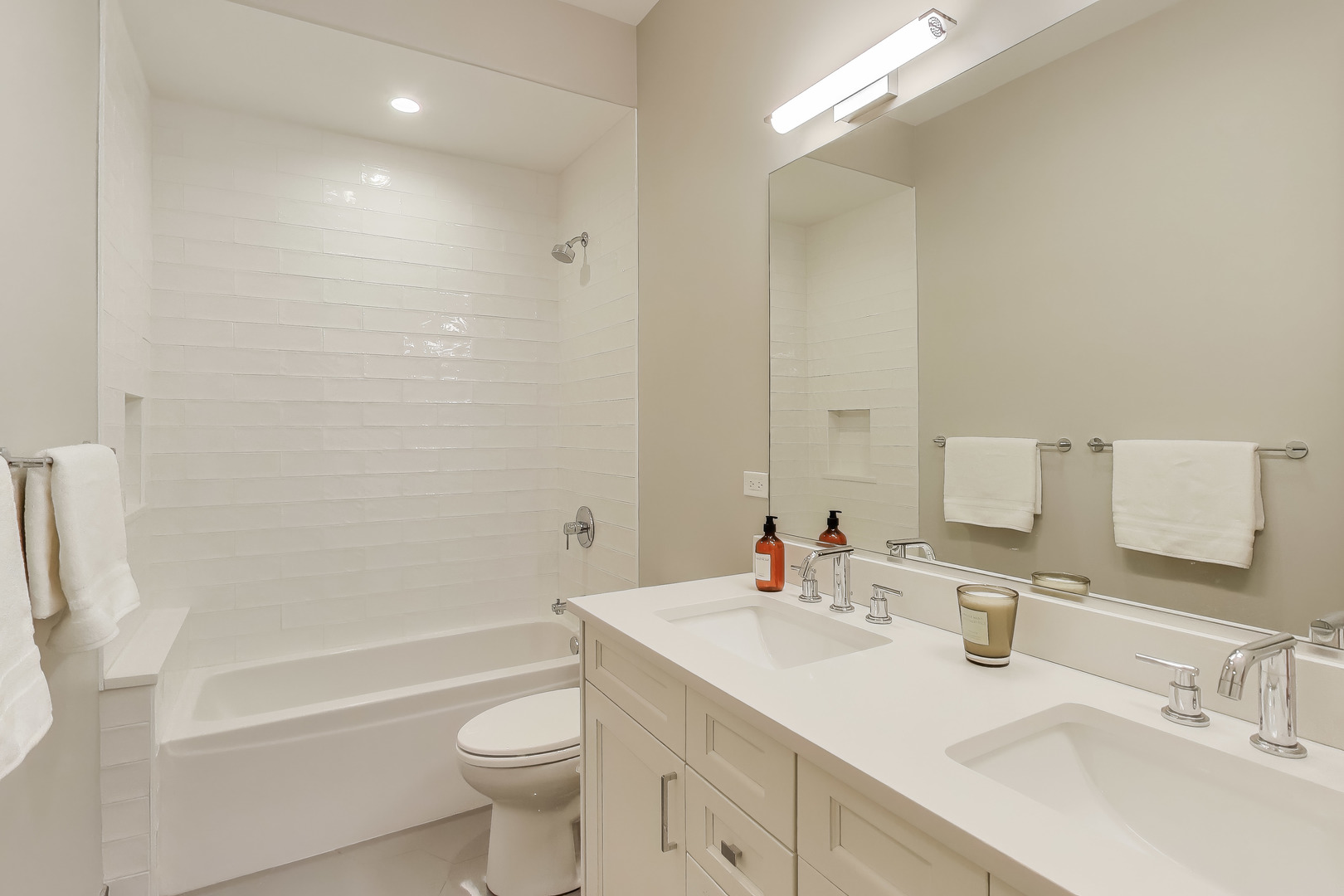 4135 N Kenmore Ave #1N Chicago, IL 60613