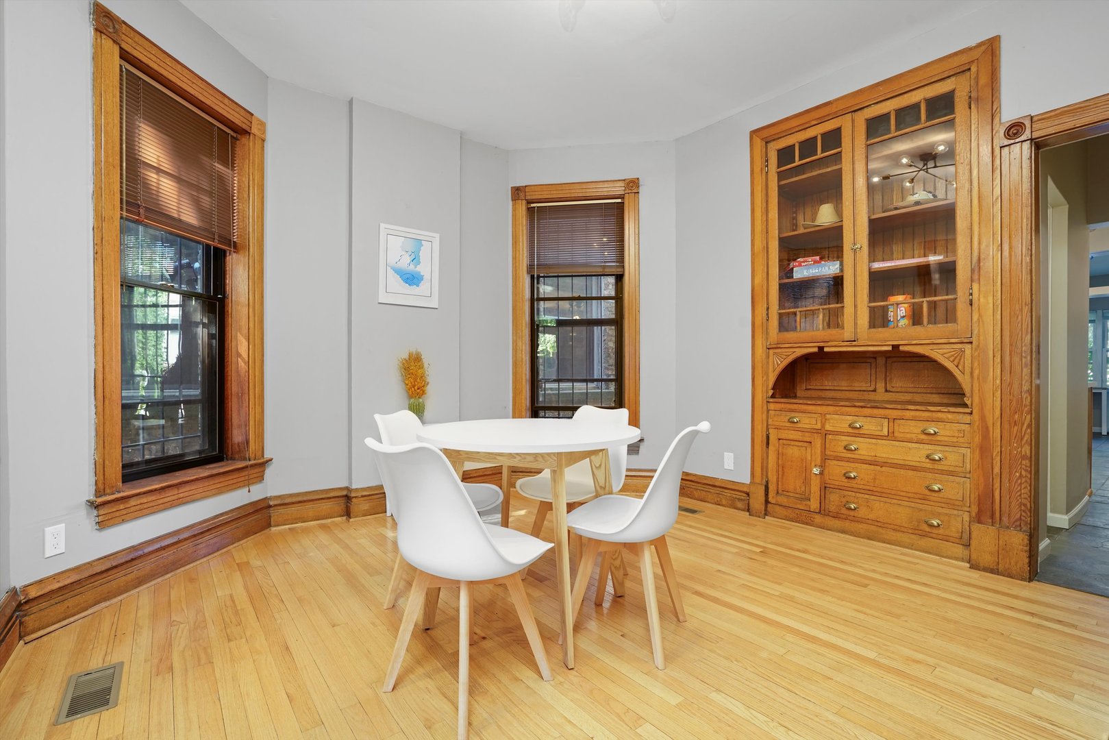 3816 N Kenmore Ave Chicago, IL 60613