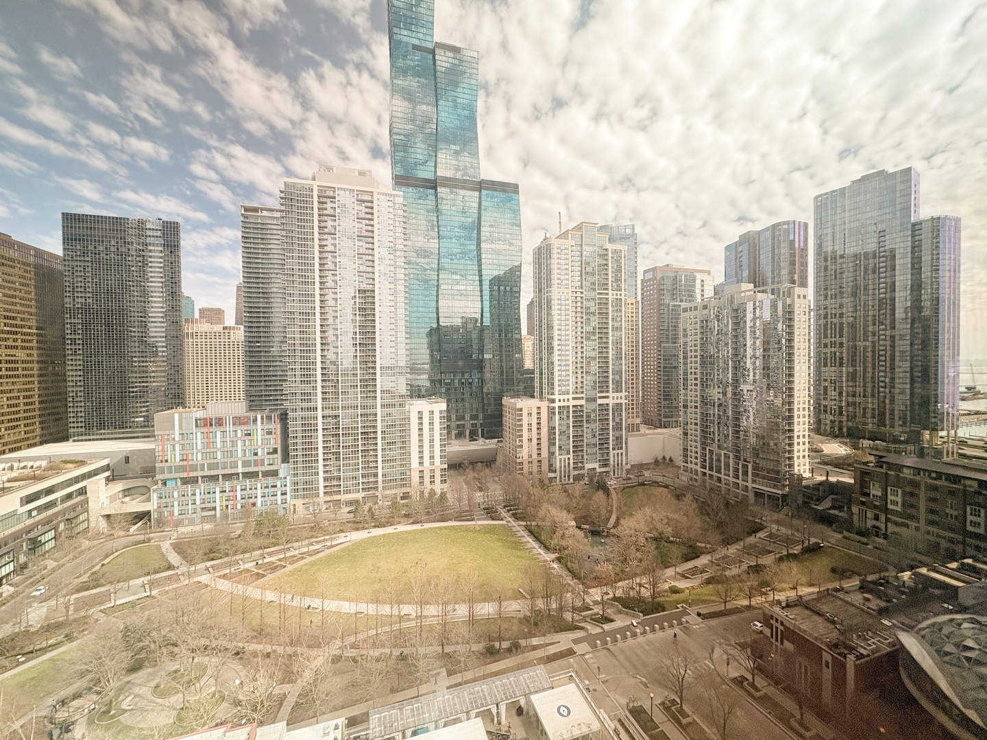 360 E Randolph St #2006 Chicago, IL 60601