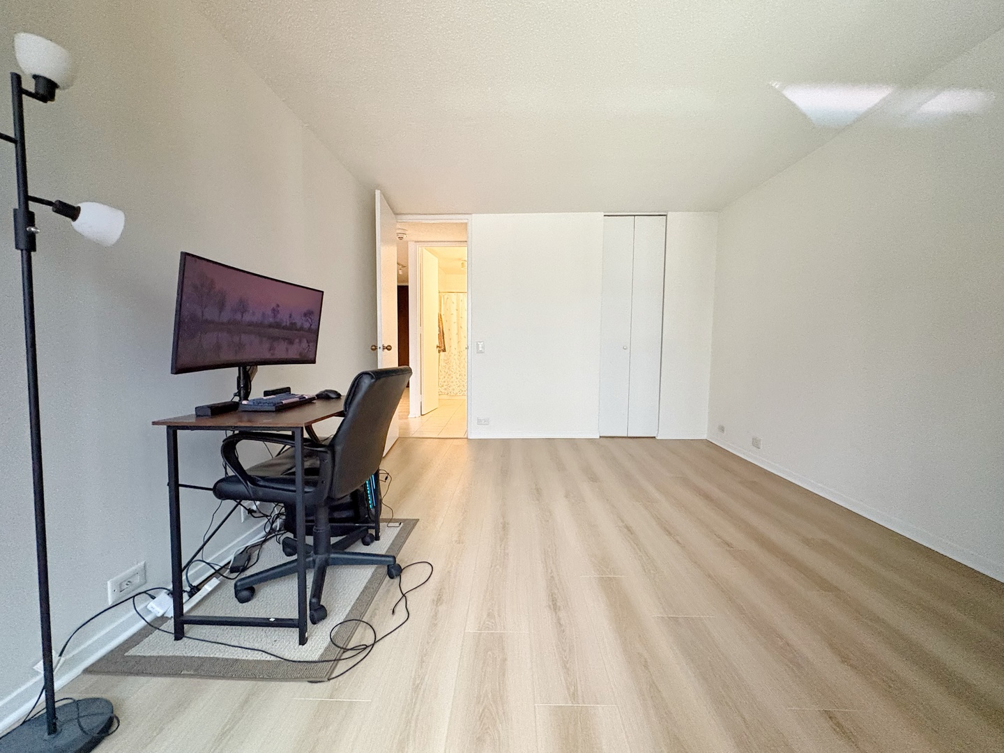 360 E Randolph St #2006 Chicago, IL 60601