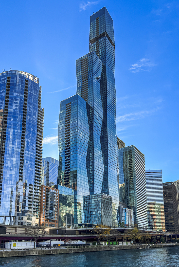 363 E Wacker Dr #6306