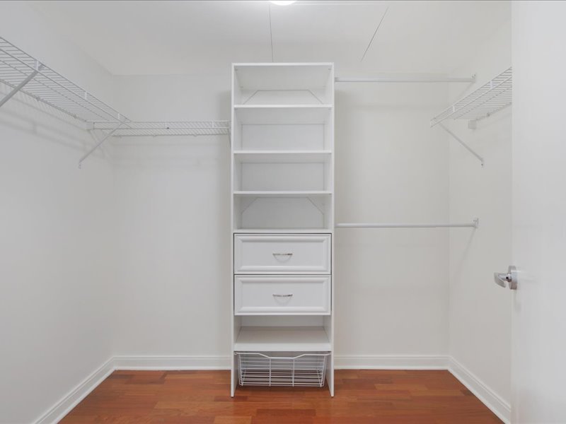 130 N Garland Ct #5101 Chicago, IL 60602