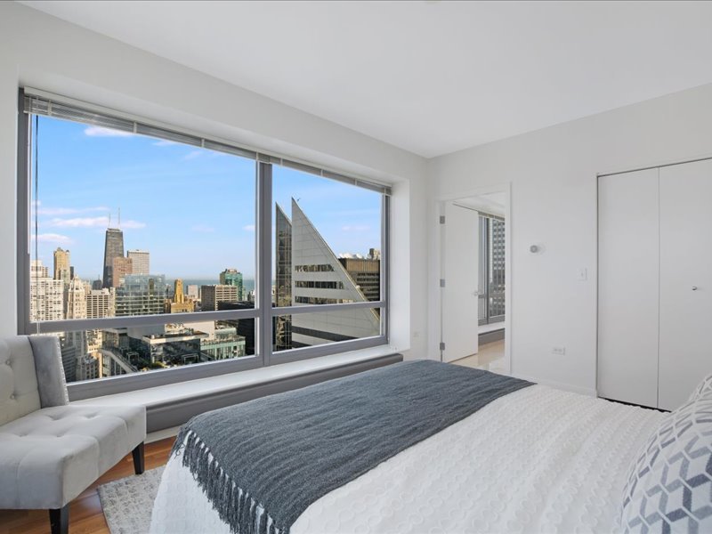 130 N Garland Ct #5101 Chicago, IL 60602