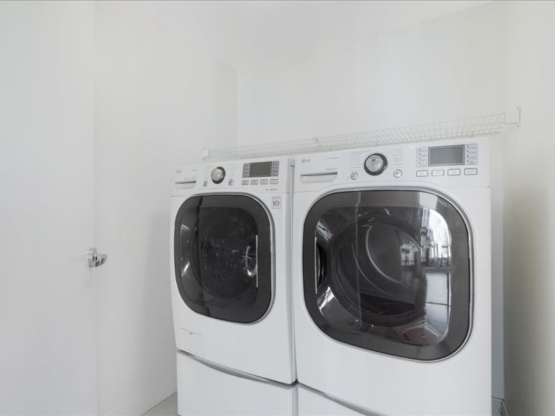 130 N Garland Ct #5101 Chicago, IL 60602